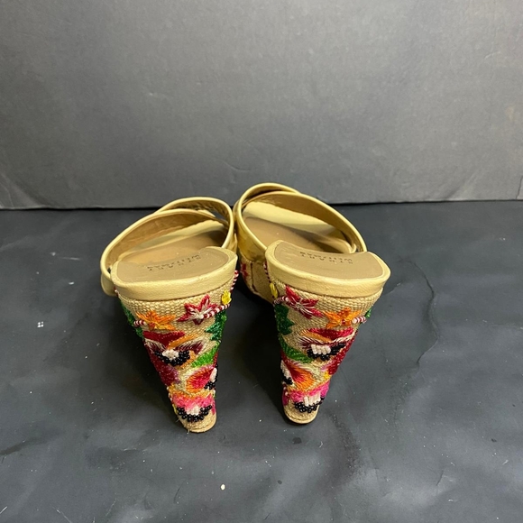 Stuart Weitzman Yellow Embroidered Wedges Women Size N 8 - Picture 2 of 7